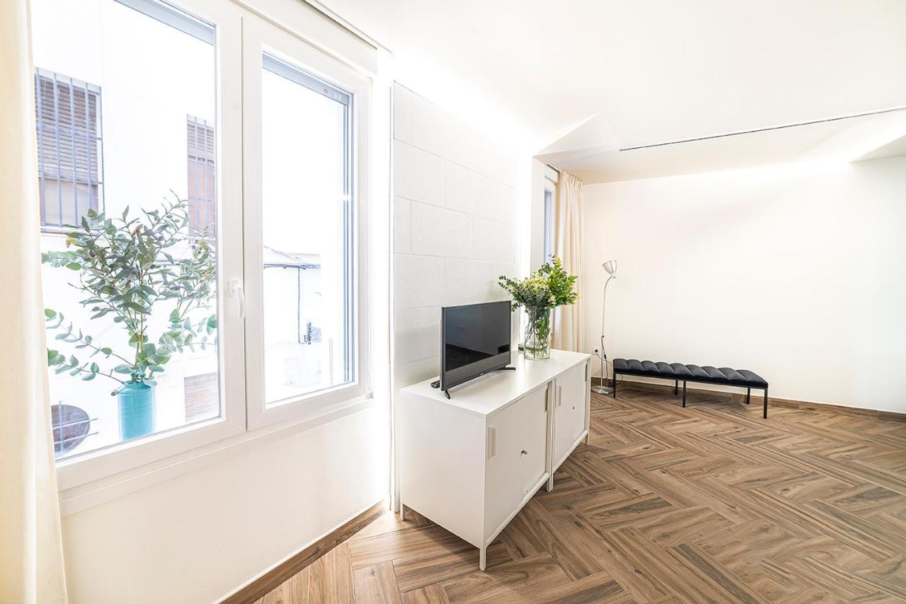 Magdalena Plaza Apartment เซบีญา ภายนอก รูปภาพ