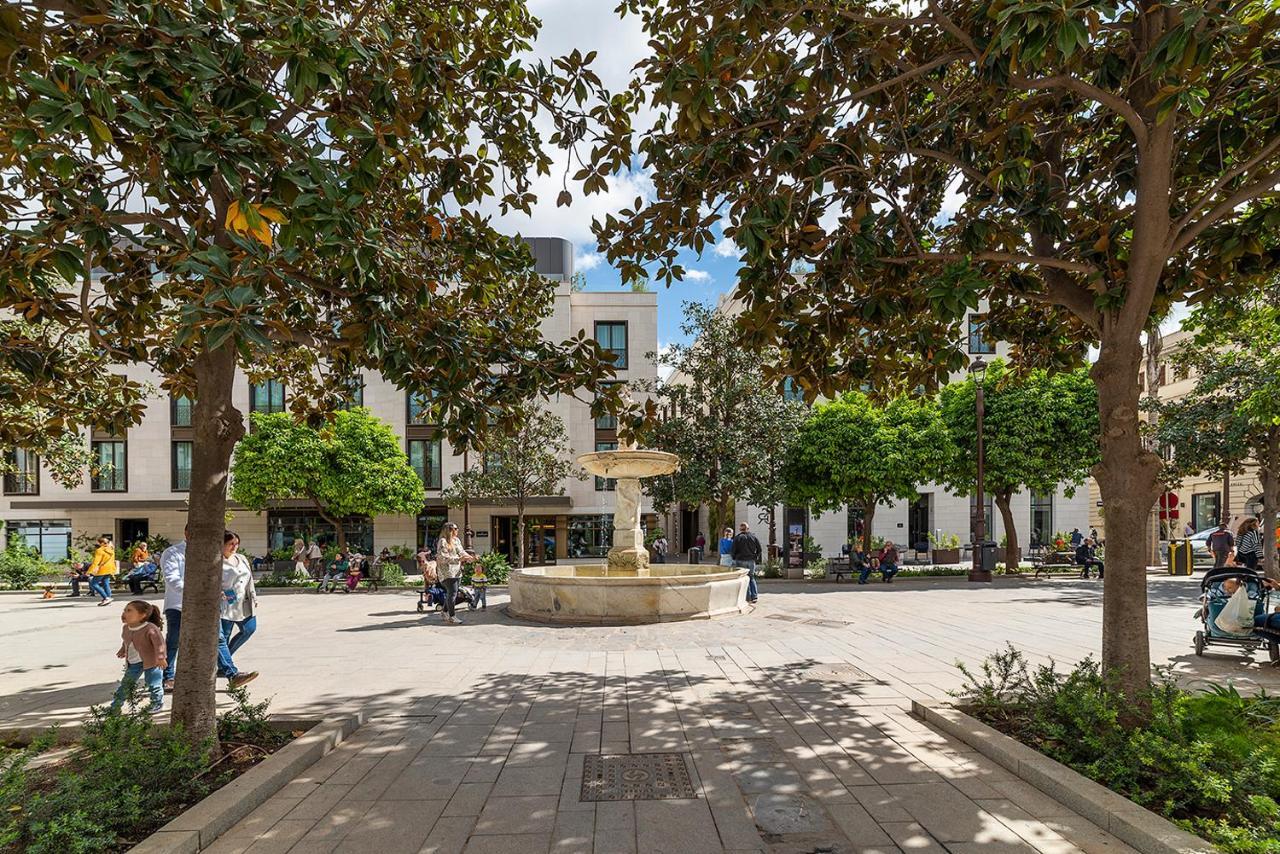 Magdalena Plaza Apartment เซบีญา ภายนอก รูปภาพ